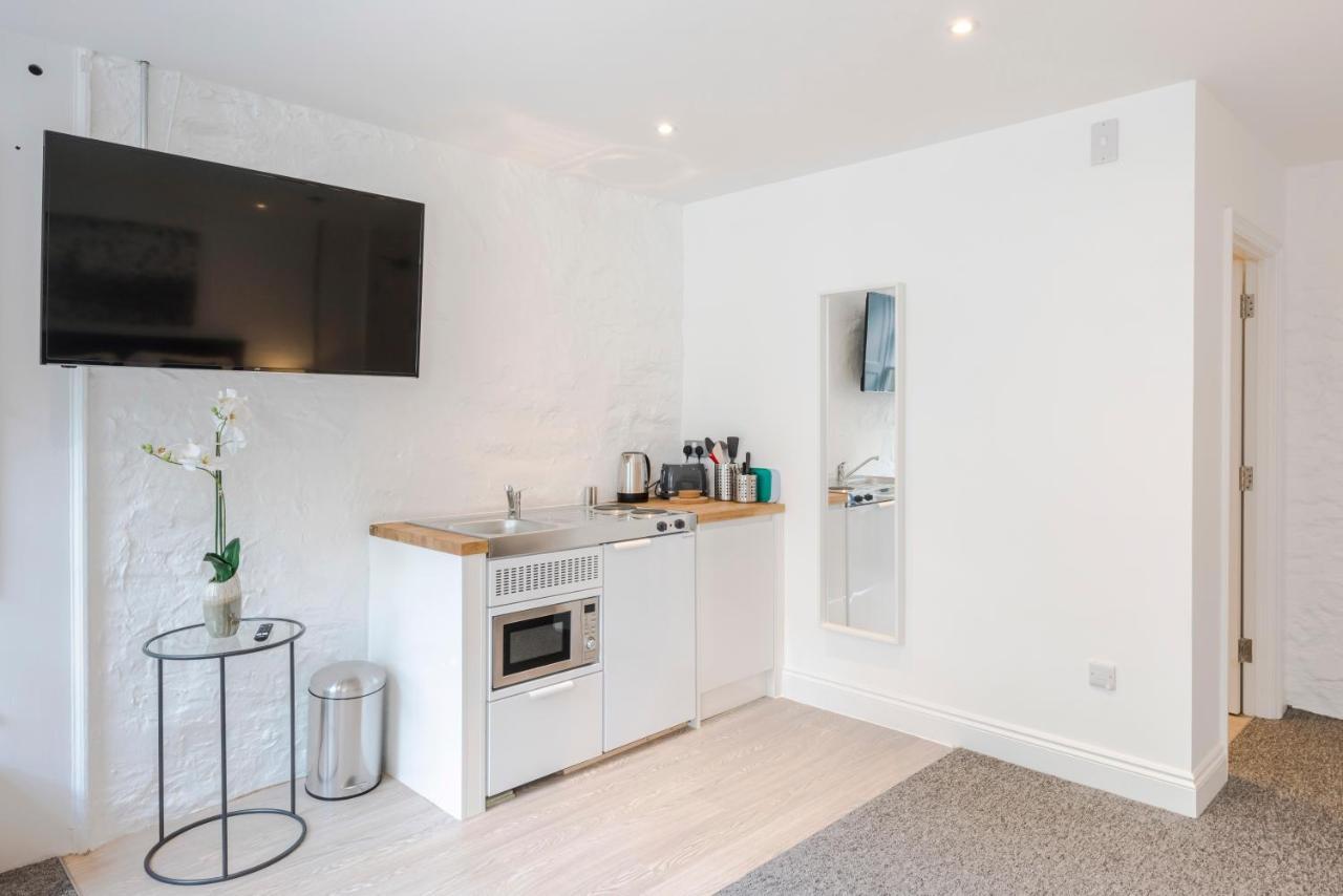 4 Berkeley Square I Your Apartment 브리스틀 외부 사진